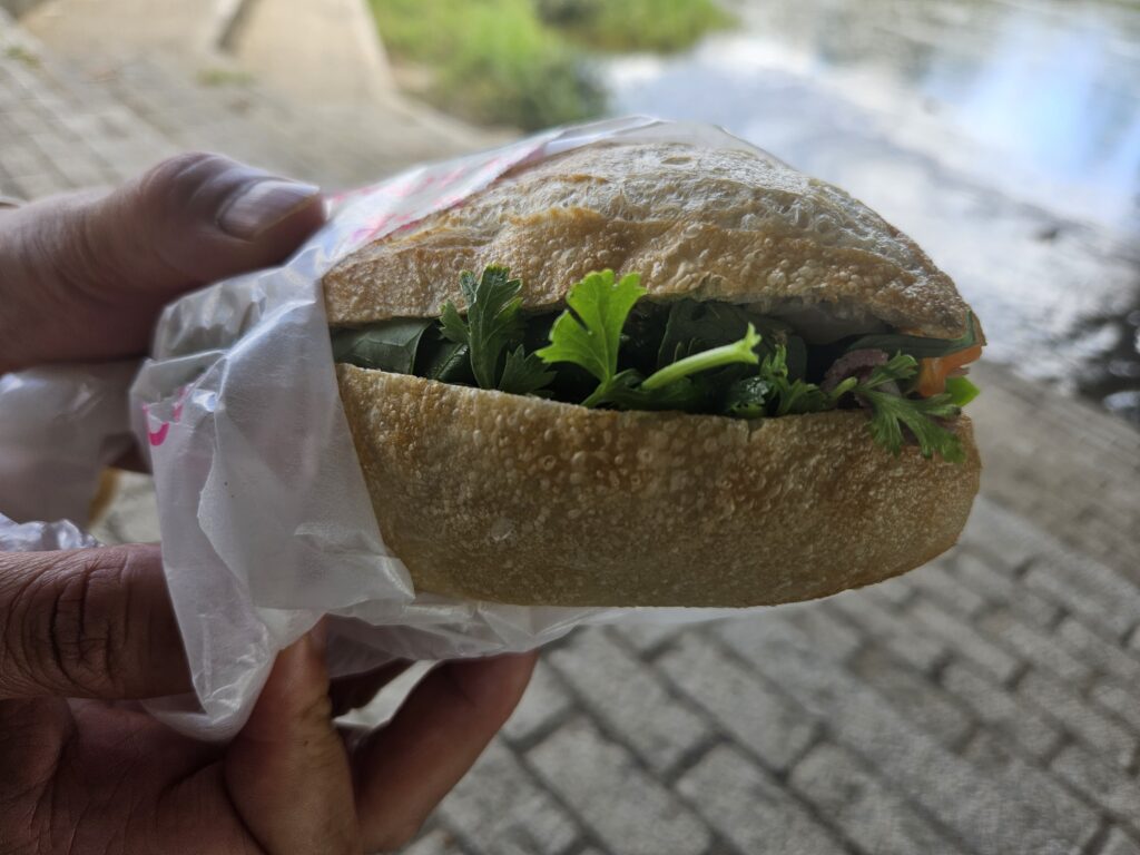 120gバインミー京都のクラシックバインミー