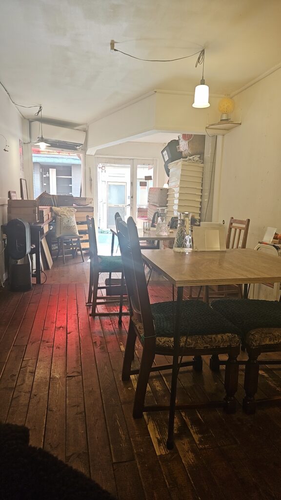 喫茶ホーボー堂の店内