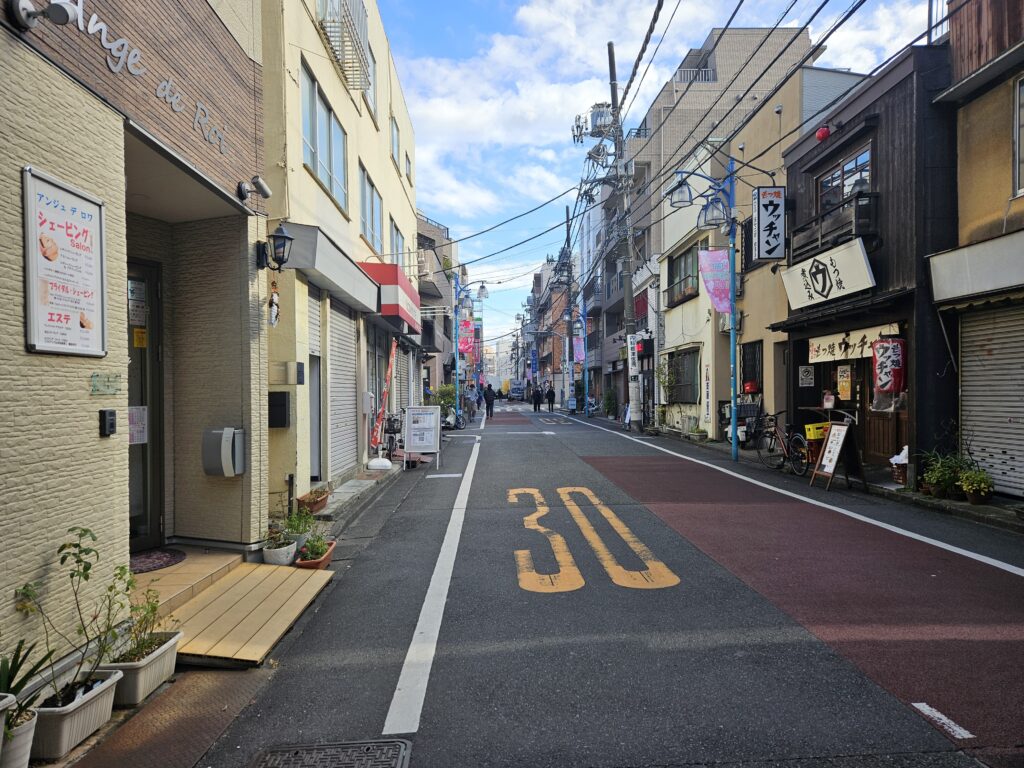 池尻大橋駅からアラスカツヴァイまでの道