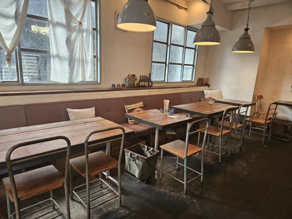 アラスカツヴァイの店内